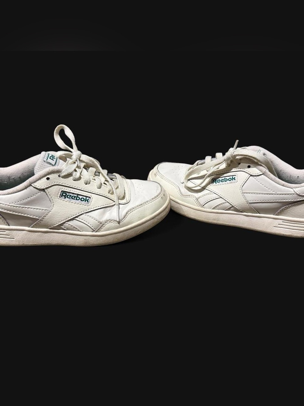 White / Green Reebok sneakers. Size 7.